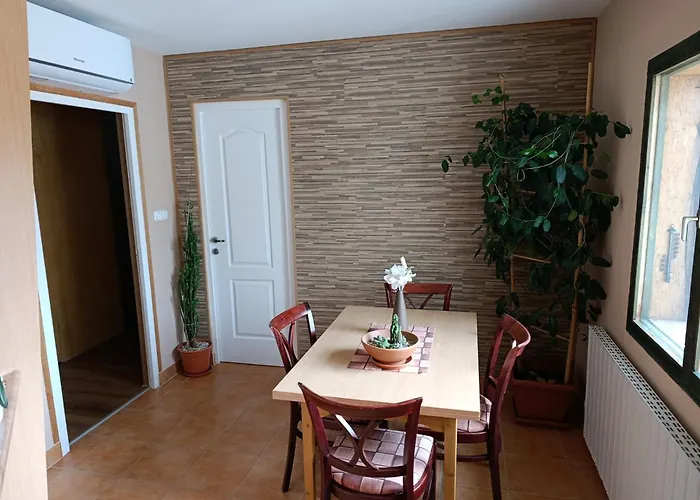 Pelso Bambusz アパート シオーフォク